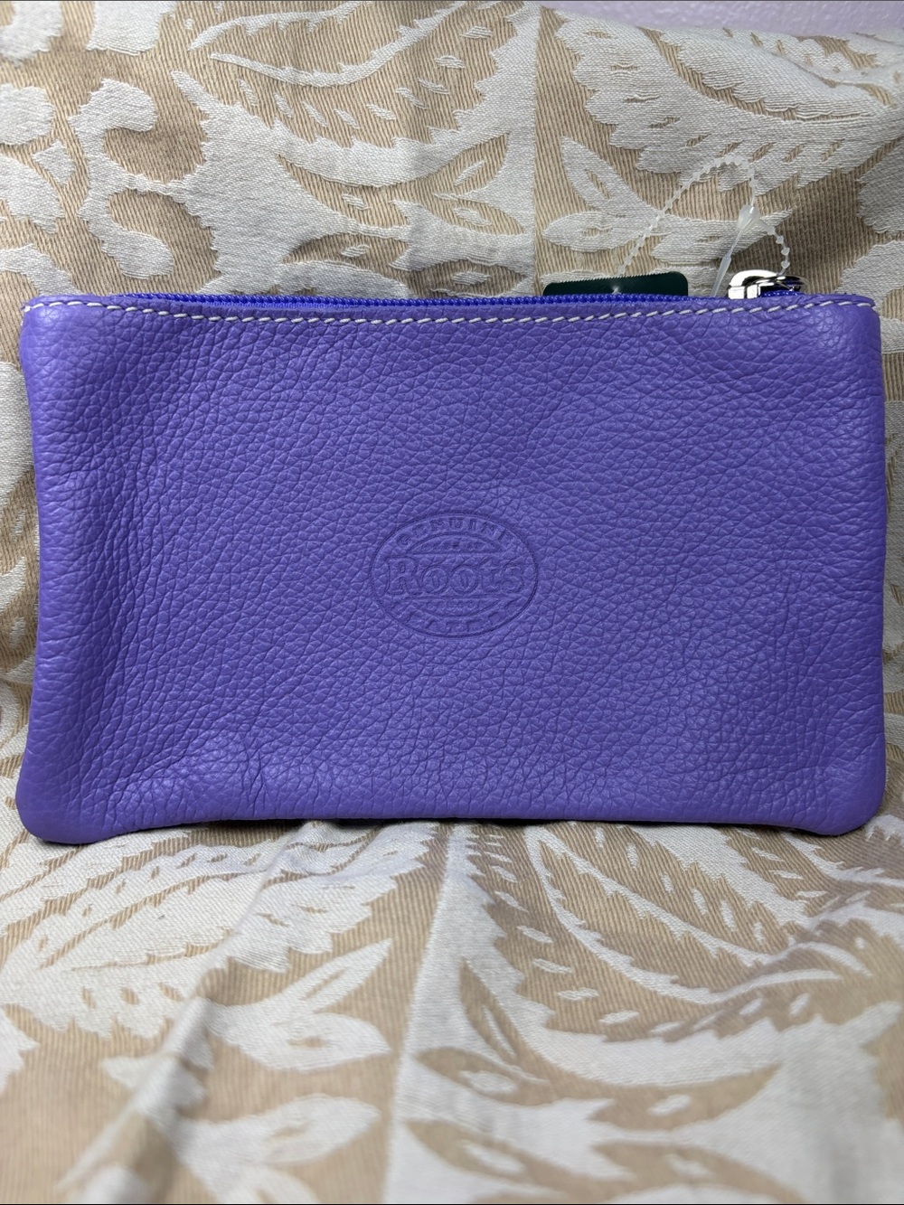 Roots Purple Pebbled Leather Medium Zip Pouch Cervino NWT